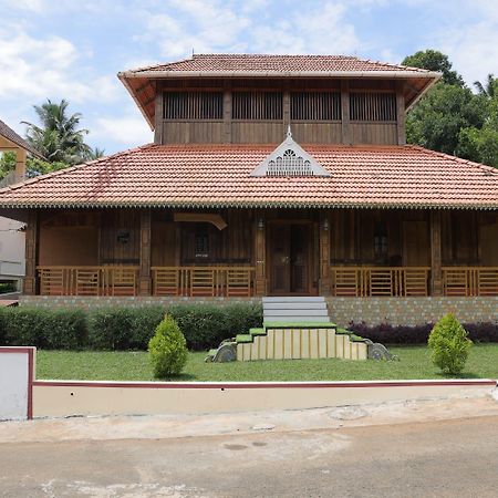 Jackroot Heritage Athirappilly Apartment Kallana Exterior foto